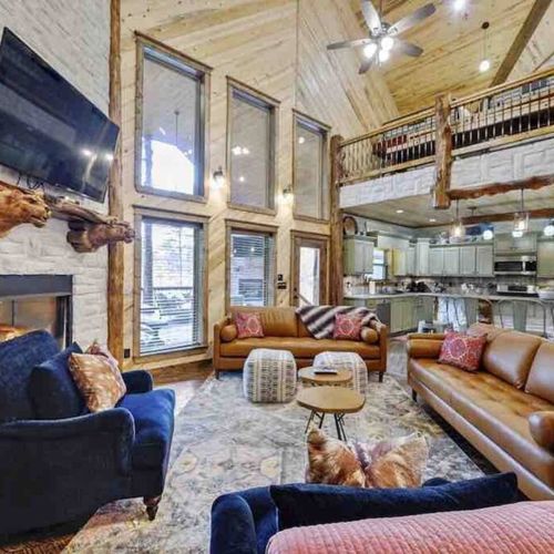 Open concept floor plan makes entertaining easy!