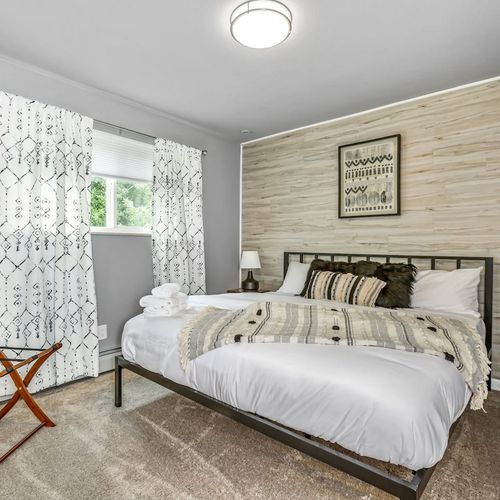 Indulge in chic boho interiors in each of our fully furnished and well-appointed bedrooms!