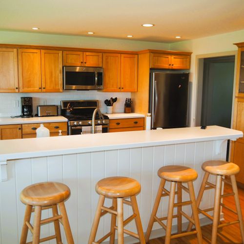 Kitchen:  the home has an excellent kitchen will all appliances (including a dishwasher) and a good supply of cooking and dining utensils.