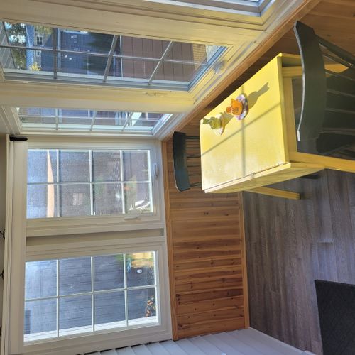 Back porch:  in addition to a fully-enclosed front porch, there is also a fully-enclosed back porch with a super cute little dining table.