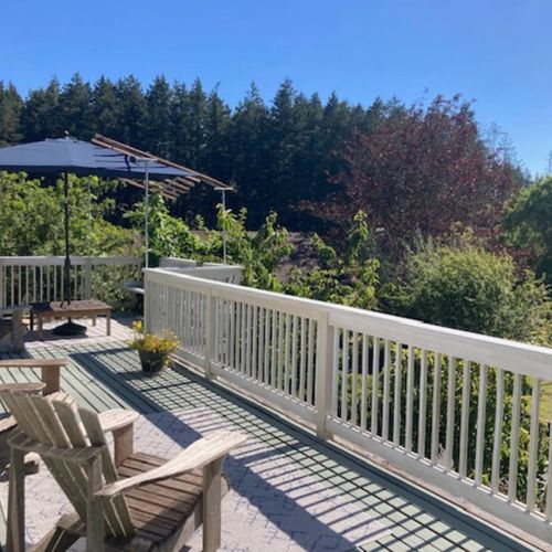 Start your day right here. Sip coffee on the deck, stretch out in an Adirondack chair, and take in peaceful views of trees and open sky. It’s a quiet, sunny spot made for slow mornings and relaxed afternoons.