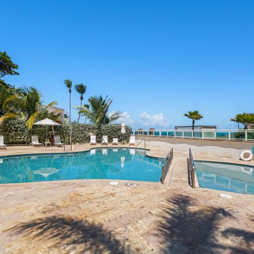 Comunal Pool