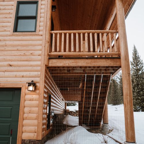 A fenced in dog run - let the dogs out without leaving the cozy comfort of the cabin.