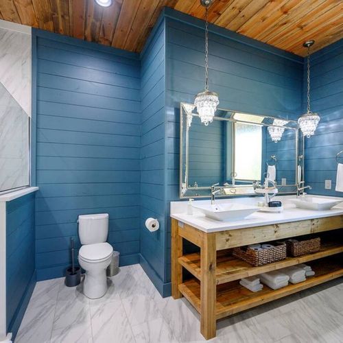 Private bathroom!