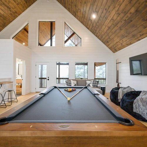 Pool table!