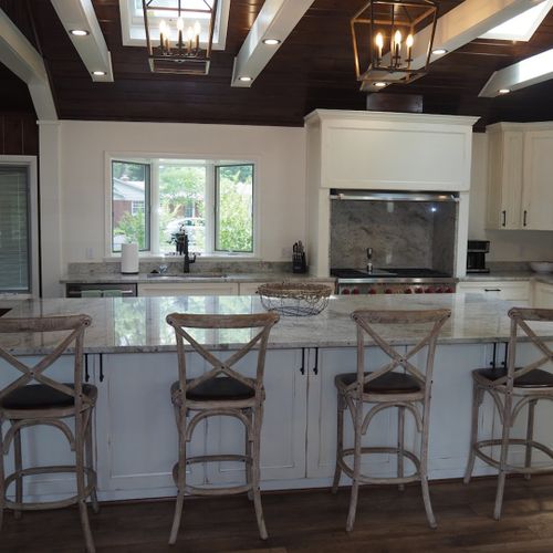 Kitchen:  the huge kitchen island