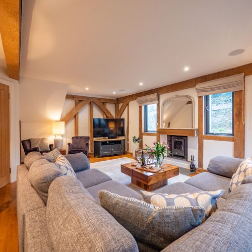 6f89ca01 ad94 4ee7 8985 b0460330714a homerunner