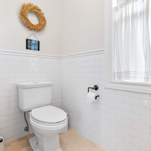 Master BR Bathroom Private Toilet