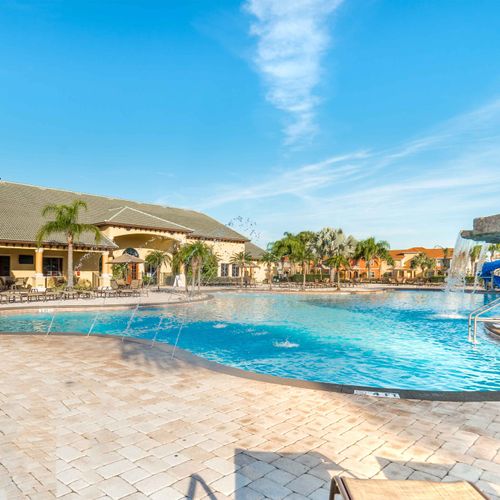 Paradise Palms Resort Large Pool
