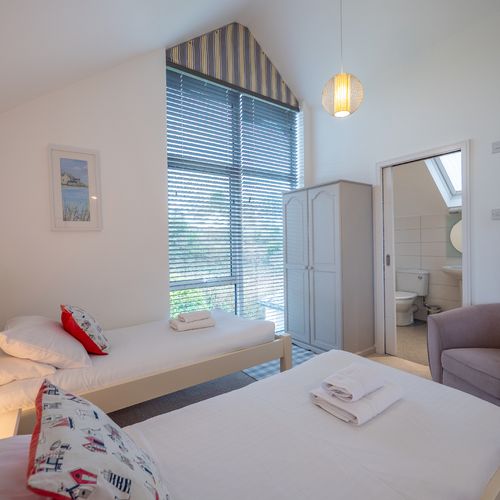 744630df 9b13 4ed2 ae9b c5009cdc5bbf homerunner