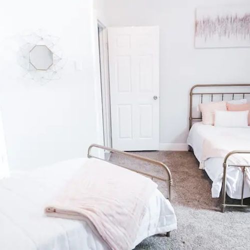 BR 4 Twin Beds with Connecting Bathroom