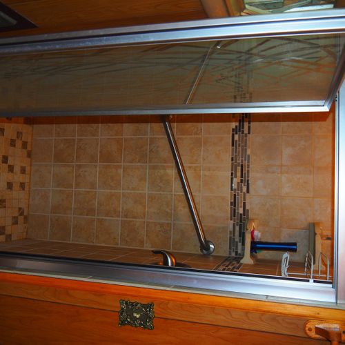 Bathroom #1 (main floor):  full bathroom on the main floor.