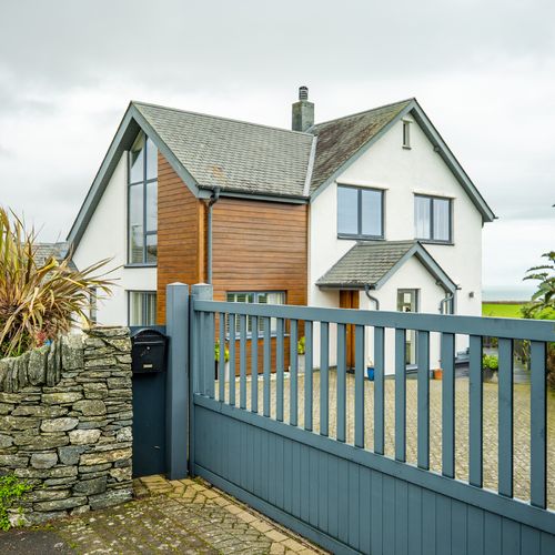 76281278 7084 4744 bbc8 a33ca3de2bd1 homerunner