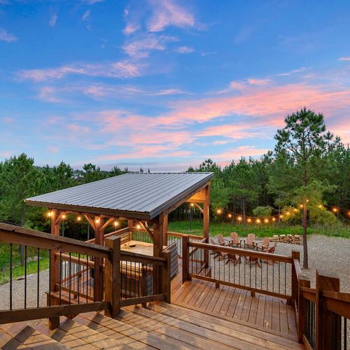 The covered hot tub!