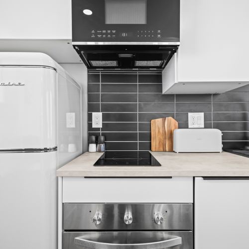 Bright and functional layout for any meal.