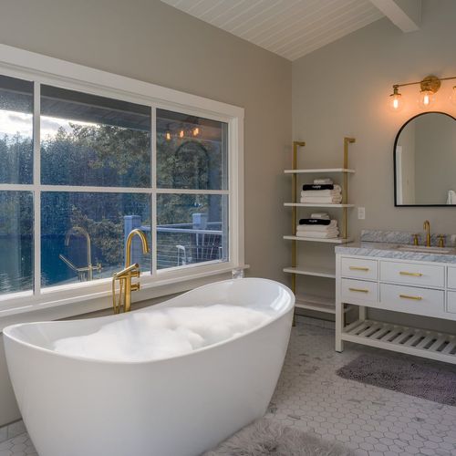 Master bedroom bathroom with  slipper tub