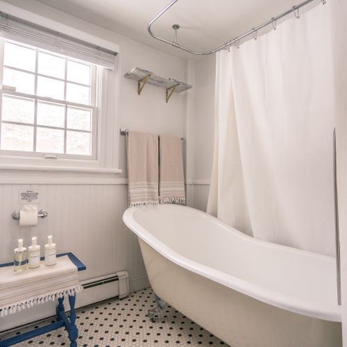 Let your troubles float away in this gorgeous, antique clawfoot tub.