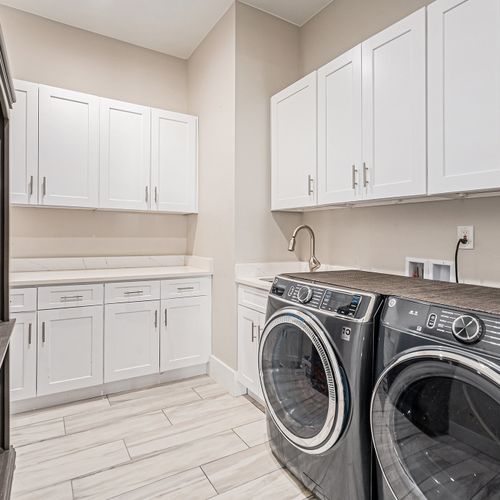 Laundry room with everything you need.