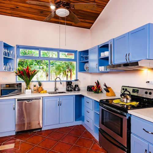 Fully equpied kitchen