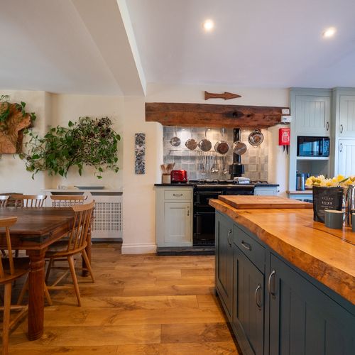 7f49e607 44ec 4d0a b4a2 a8dc1c78d5bd homerunner