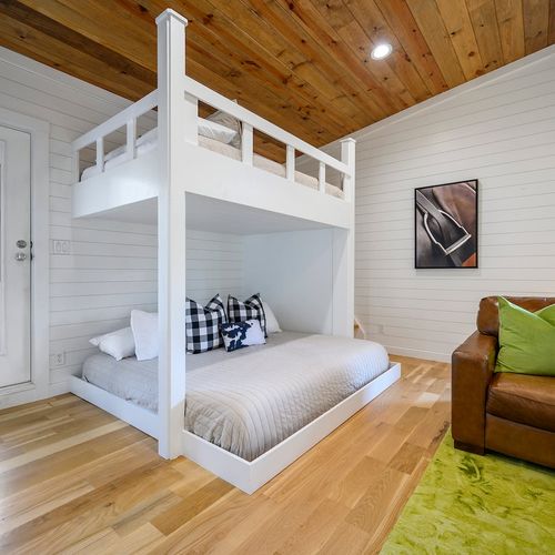 Custom Queen-over-King bunk beds!