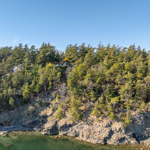 80e2a3ab aa6c 4d4e a2a9 e7808597e07d homerunner