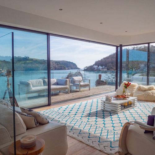 Spectacular lounge view