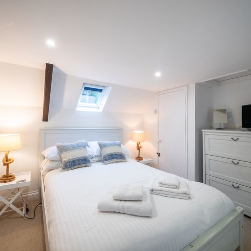 81887670 28f3 447d 91b3 3b9fd7eab9f9 homerunner