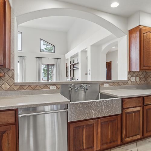 A chef’s playground—open, bright, and ready for action.