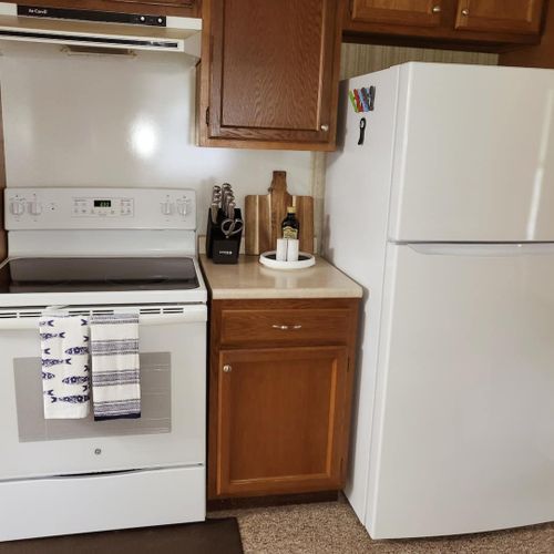Kitchen:  full kitchen with all appliances including a dishwasher.