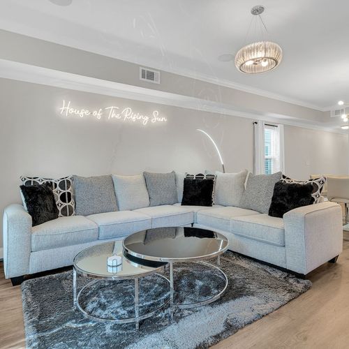 Sink into the plush sectional — ideal for gathering w/ friends & family.