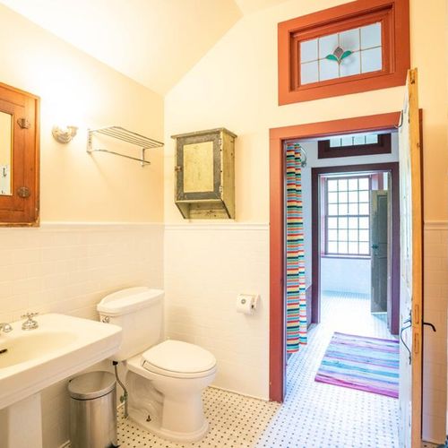 Other 1/2 of jack and Jill bath connected to 2nd floor hallway