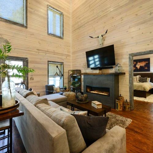 A King Suite is connected to the living room.