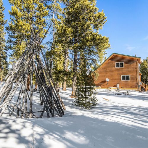 Take a blissful stroll through the acreage and take in the beauty of the rockies.