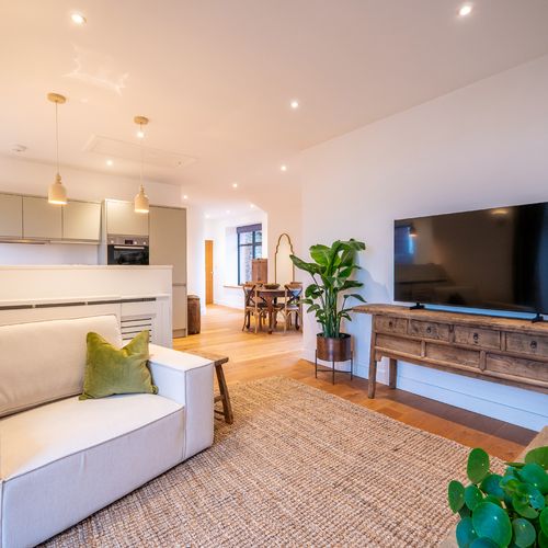 8ff94985 a488 4567 93ab d1aebd7b221d homerunner