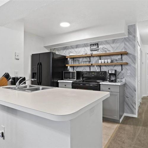 Kitchen breakfast or snack bar area