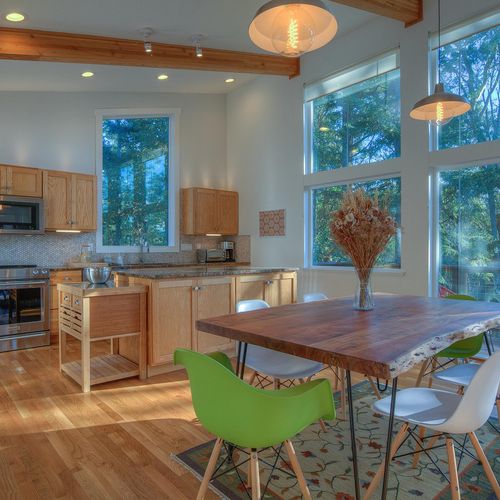 90684284 278f 4fc6 bb46 418a498eb43f homerunner