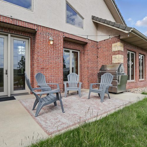 Cozy backyard bbqs with sky views for days.