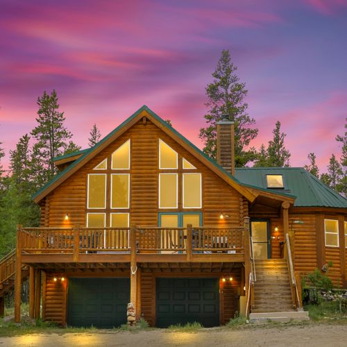 Welcome to our enchanting private hilltop chalet nestled in the heart of colorado high country.