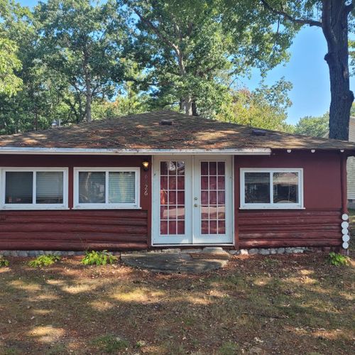 Exterior:  the front of the cabin