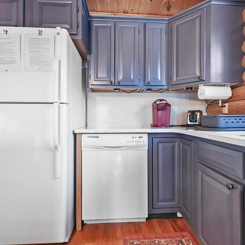 Kitchen:  very modern and convenient kitchen with all appliances and a good supply of cooking and dining utensils.