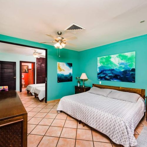 King size bed