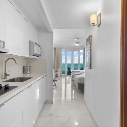 ook like home in a bright, modern kitchen