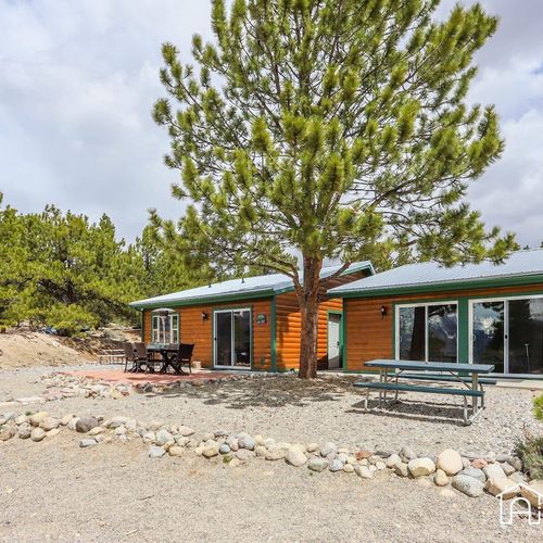 Enjoy shared amenities such as outdoor seating, dining sets, bbq grill, firepit and more!