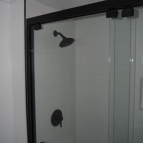 Bathroom:  the home has a full bathroom that has been newly renovated and is gorgeous!