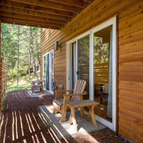 Both bedrooms have sliding doors leading to privay porches outdoors.