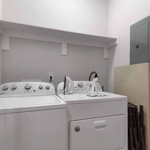In-unit washer & dryer — pack light & keep things fresh throughout your stay.