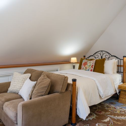 The Apartment is never rented separately and available by special request. Ask us for a quote!