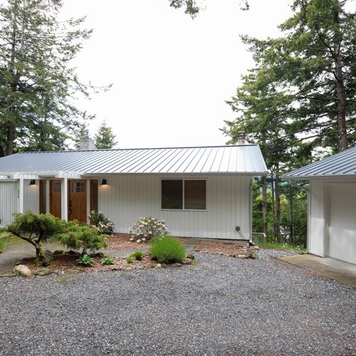 Parking for two to three cars.