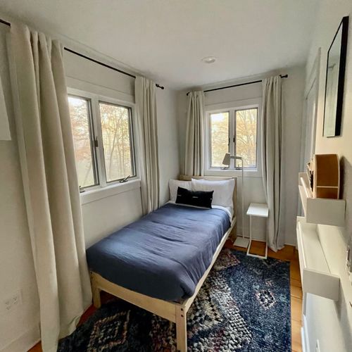 Twin bedroom on the basement floor